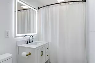 301 28th St W, Bradenton, FL 34205 - Photo 31