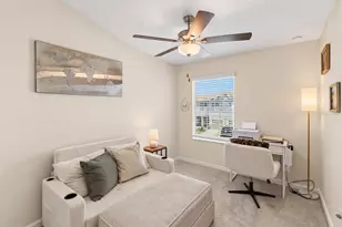 2549 Sunray Venus Wy, Ruskin, FL 33570 - Photo 19