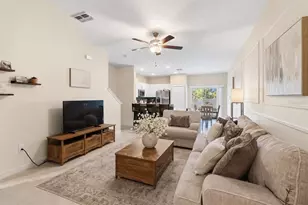 2549 Sunray Venus Wy, Ruskin, FL 33570 - Photo 5