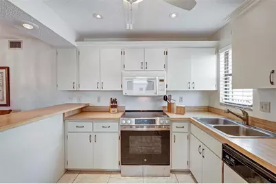 5400 34th Street W #I9, Bradenton, FL 34210 - Photo 11