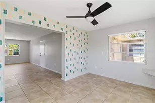 304 Lantana Ave, Sarasota, FL 34243 - Photo 11