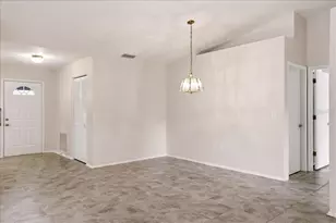 4129 Vallarta Ct, Sarasota, FL 34233 - Photo 7