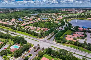 15308 Helmsdale Pl, Lakewood Ranch, FL 34202 - Photo 65