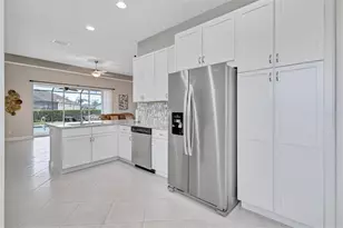 3831 Creekside Park Dr, Parrish, FL 34219 - Photo 9