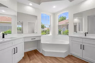 11018 Pine Lilly Pl, Lakewood Ranch, FL 34202 - Photo 15