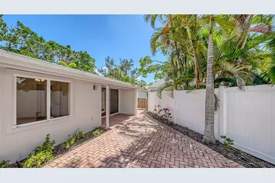 239 Hourglass Way #V7, Sarasota, FL 34242 - Photo 41