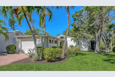 239 Hourglass Way #V7, Sarasota, FL 34242 - Photo 1