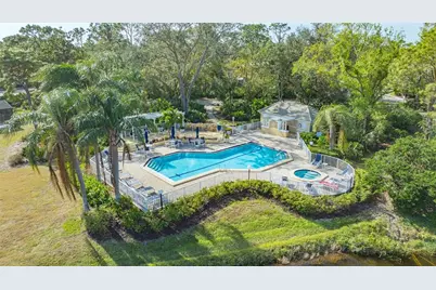 8009 Hampton Court, University Park, FL 34201 - Photo 35