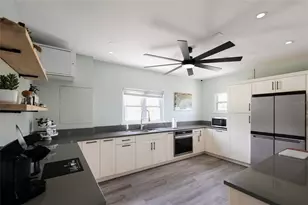 1717 Joyce St, Sarasota, FL 34231 - Photo 37