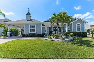 4748 Compass Dr, Bradenton, FL 34208 - Photo 1