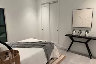2306 Valencia Dr, Sarasota, FL 34239 - Photo 29