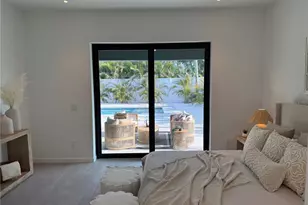 2306 Valencia Dr, Sarasota, FL 34239 - Photo 21