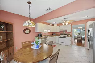 38 Pebble Rock Dr, Venice, FL 34293 - Photo 9
