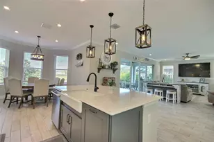 10563 Piedra Dr, Palmetto, FL 34221 - Photo 9