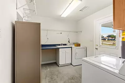 6432 26th Street W, Bradenton, FL 34207 - Photo 9
