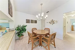 5685 Gardens Dr, Sarasota, FL 34243 - Photo 13