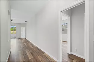 4917 79th St E, Bradenton, FL 34203 - Photo 5