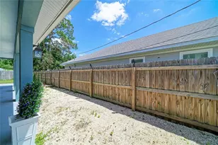 1609 17th St W, Bradenton, FL 34205 - Photo 21