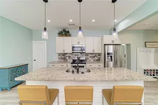 1609 17th St W, Bradenton, FL 34205 - Photo 7
