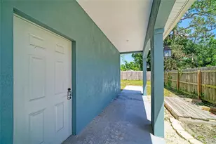 1609 17th St W, Bradenton, FL 34205 - Photo 23