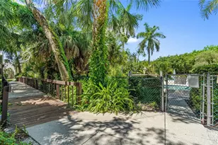 226 Sherwood Dr, Bradenton, FL 34210 - Photo 39