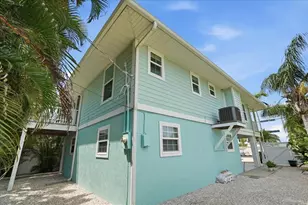 2811 Gulf Dr, Holmes Beach, FL 34217 - Photo 41