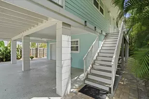 2811 Gulf Dr, Holmes Beach, FL 34217 - Photo 5