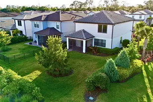 6111 Bluestar Ct, Bradenton, FL 34211 - Photo 9