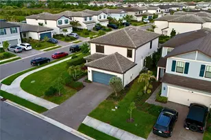 6111 Bluestar Ct, Bradenton, FL 34211 - Photo 7