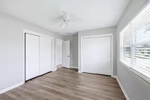 5608 Murdock Ave, Sarasota, FL 34231 - Photo 15