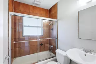 5608 Murdock Ave, Sarasota, FL 34231 - Photo 21