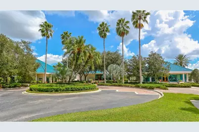 8009 Hampton Court, University Park, FL 34201 - Photo 41