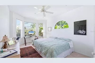 8009 Hampton Court, University Park, FL 34201 - Photo 17