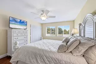 5186 Lake Village Dr, Sarasota, FL 34235 - Photo 17