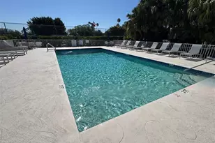 9630 Club S Cir, Sarasota, FL 34238 - Photo 25