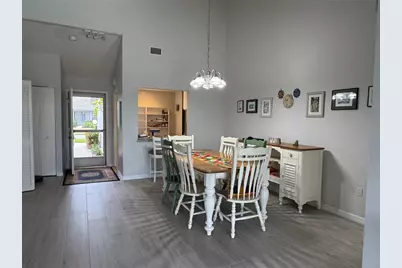 5371 Crestlake Boulevard #68, Sarasota, FL 34233 - Photo 3