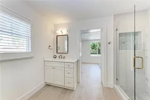 431 Island Cir, Sarasota, FL 34242 - Photo 39