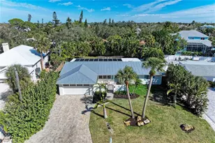 431 Island Cir, Sarasota, FL 34242 - Photo 1