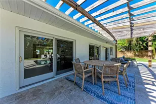 431 Island Cir, Sarasota, FL 34242 - Photo 47