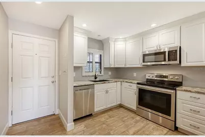 7291 Cloister Drive #222, Sarasota, FL 34231 - Photo 3