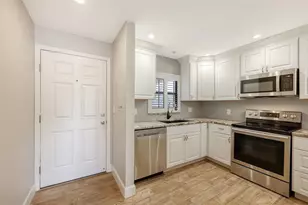 7291 Cloister Dr, Sarasota, FL 34231 - Photo 3