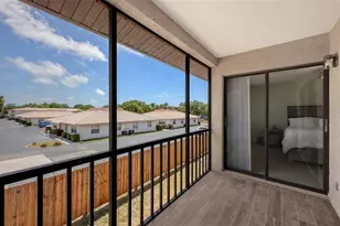 7291 Cloister Dr, Sarasota, FL 34231 - Photo 9