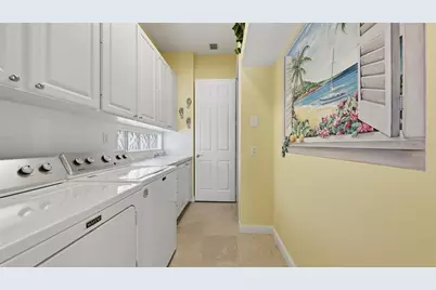 8080 Cardena Lane, Sarasota, FL 34238 - Photo 39