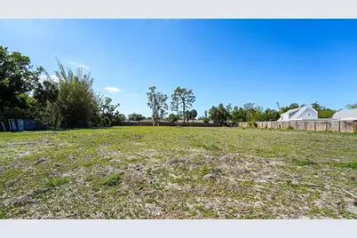 2424 Ashton Road, Sarasota, FL 34231 - Photo 5