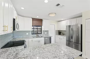 6513 29th Ave W, Bradenton, FL 34209 - Photo 9
