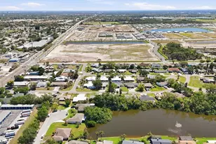 4501 86th St Ct W, Bradenton, FL 34210 - Photo 5