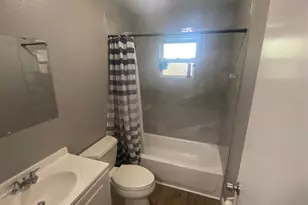 3303 19th St Ct E, Bradenton, FL 34208 - Photo 9