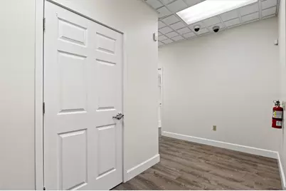 234 N Rhodes Avenue #105, Sarasota, FL 34237 - Photo 21