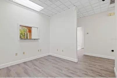 234 N Rhodes Avenue #105, Sarasota, FL 34237 - Photo 5