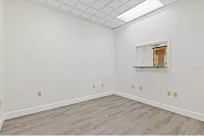 234 N Rhodes Avenue #105, Sarasota, FL 34237 - Photo 3